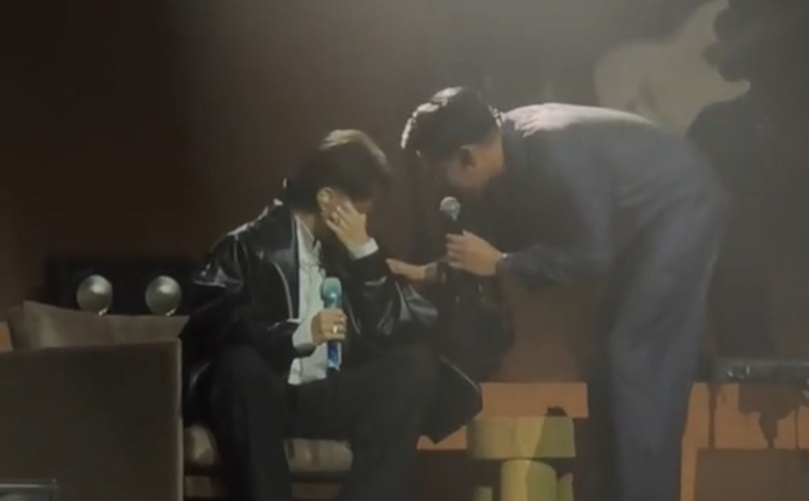 Vidi Aldiano Tertunduk Haru di Panggung Laleilmanino, Ucapan Nino Bikin Penonton Ikut Menangis