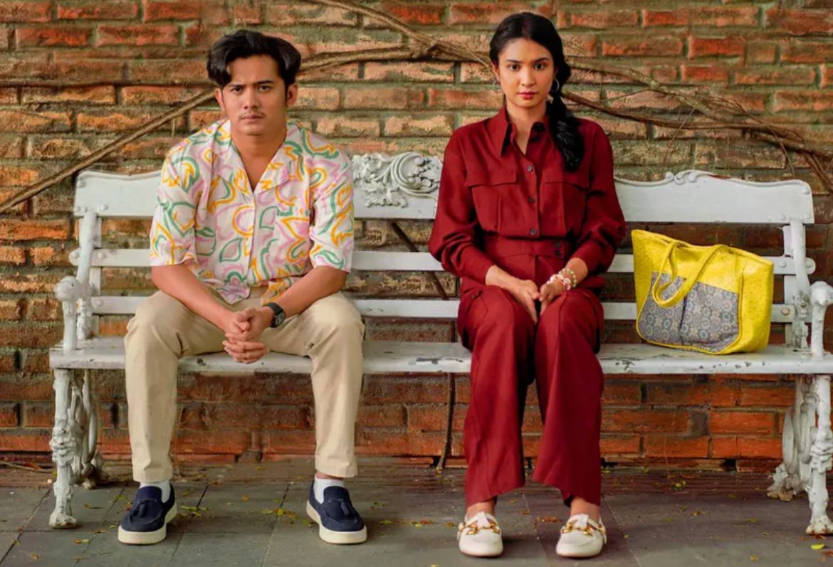 Film Baru ‘Dilanjutkan Salah, Disudahi Perih’ Bikin Nangis dan Tertawa, Tapi Endingnya Jadi Sorotan Publik!
