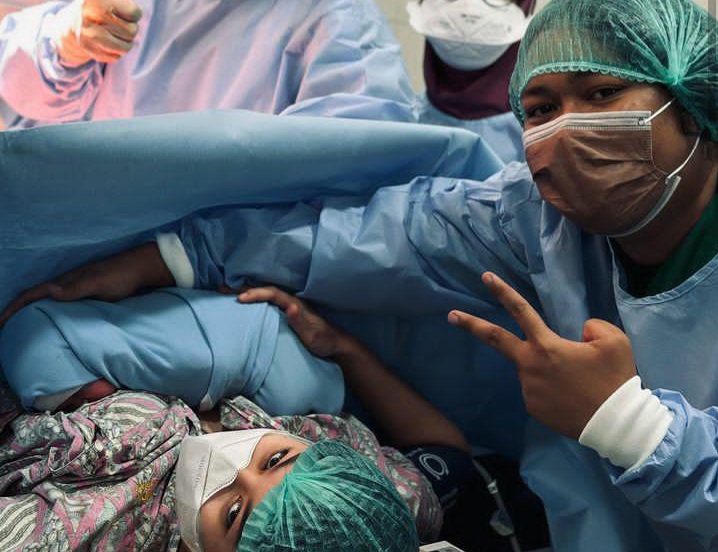 Umumkan Kelahiran Sang Buah Hati, Kapan Marshel Widianto dan Cesen Menikah?