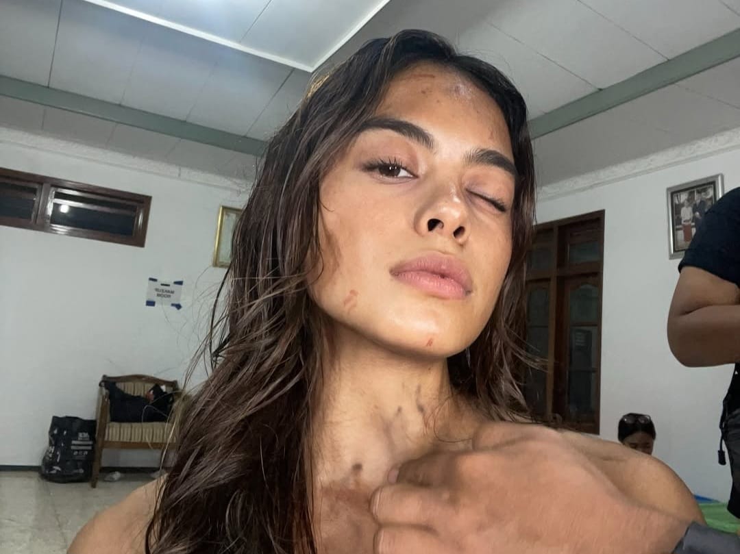 Film Abadi Nan Jaya Duduki Top 10 Global Netflix, Eva Celia Pamer Behind the Scene Pembuatan Film