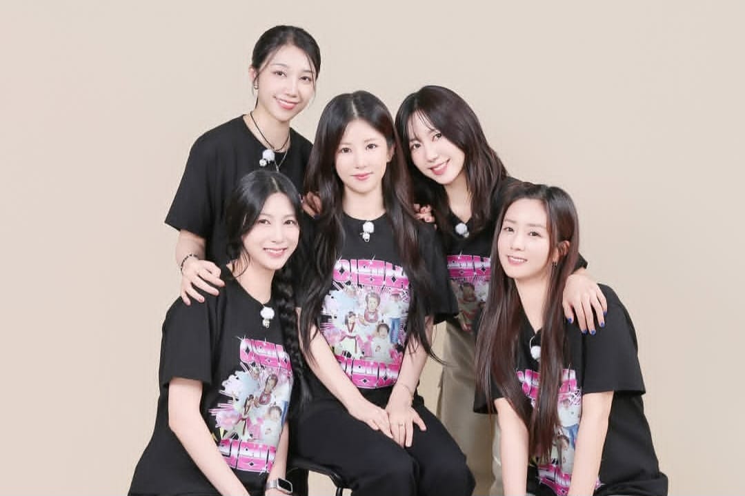 Rilis Trailer Bertajuk RE LOVE, Apink Umumkan Comeback dengan Lima Member