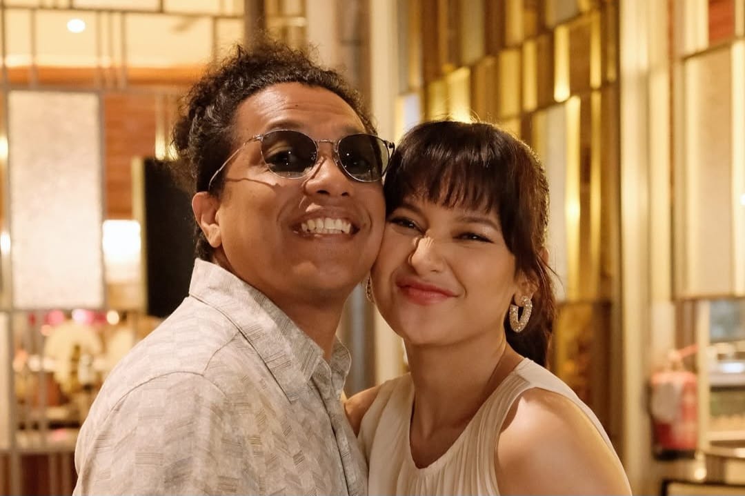 Rayakan 5 Tahun Pernikahan, Arie Kriting Bagikan Perjalanan Hubungannya dengan Indah Permatasari