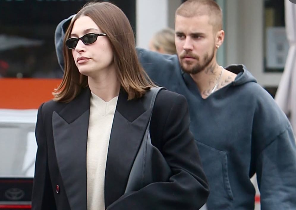 Like Postingan Foto Masa Lalu Bareng Mantan, Netizen Sebut Hailey Bieber Balas Dendam