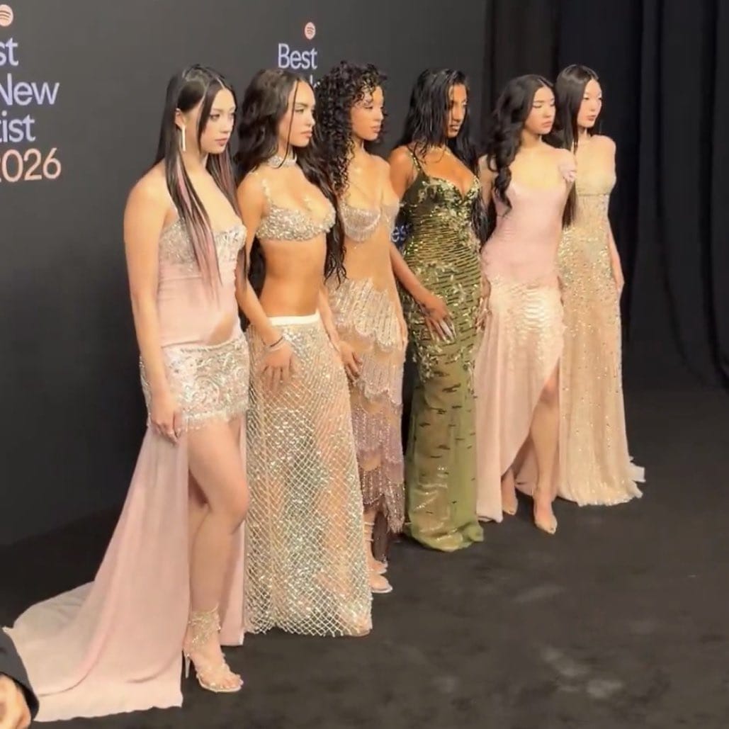 KATSEYE Hadiri Spotify Best New Artist Party, Gaun Megan Jadi Sorotan Netizen