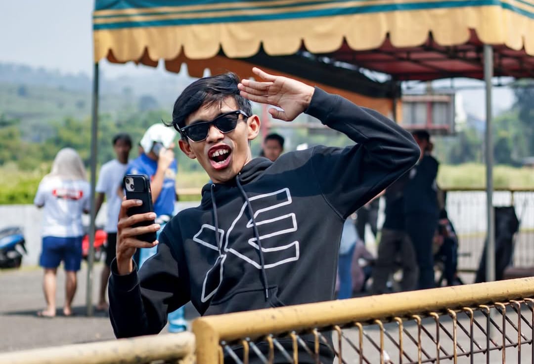 Dede Sunandar Blak-blakan Soal Job MC Tak Dibayar Lunas, Netizen Soroti Sikap Profesionalnya