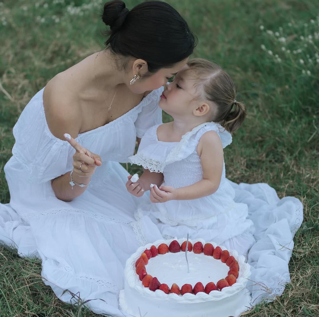 Jennifer Coppen ungkap alasan mengejutkan di balik keputusan memecat pengasuh anaknya. Bukan cuma soal foto tanpa busana!